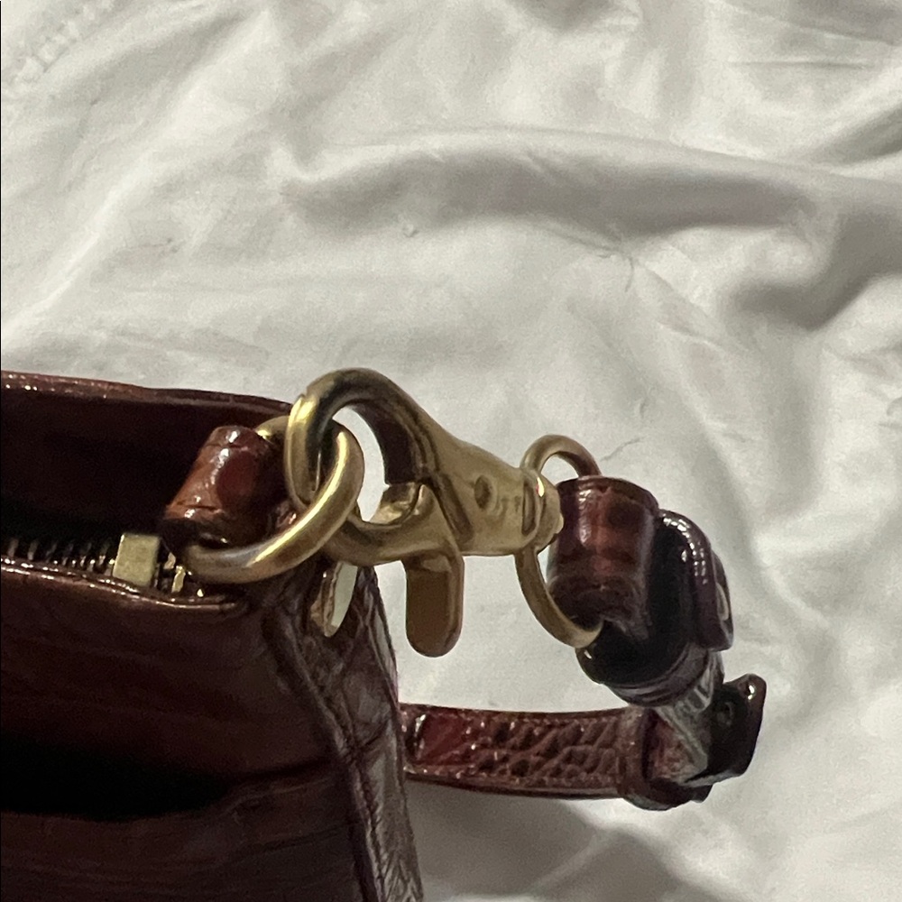 Brahmin Elegant Brown leather Crocodile Embossed Shoulder Bag - Picture 9 of 14